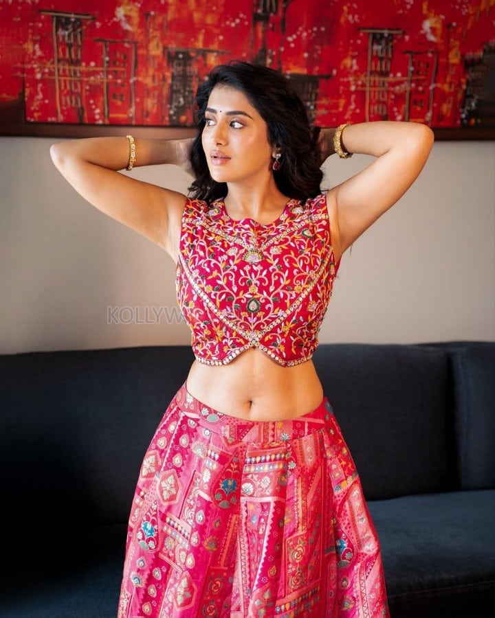 Hot Telugu Heroine Rashi Singh in a Red and Pink Printed Lehenga Choli Photos 03