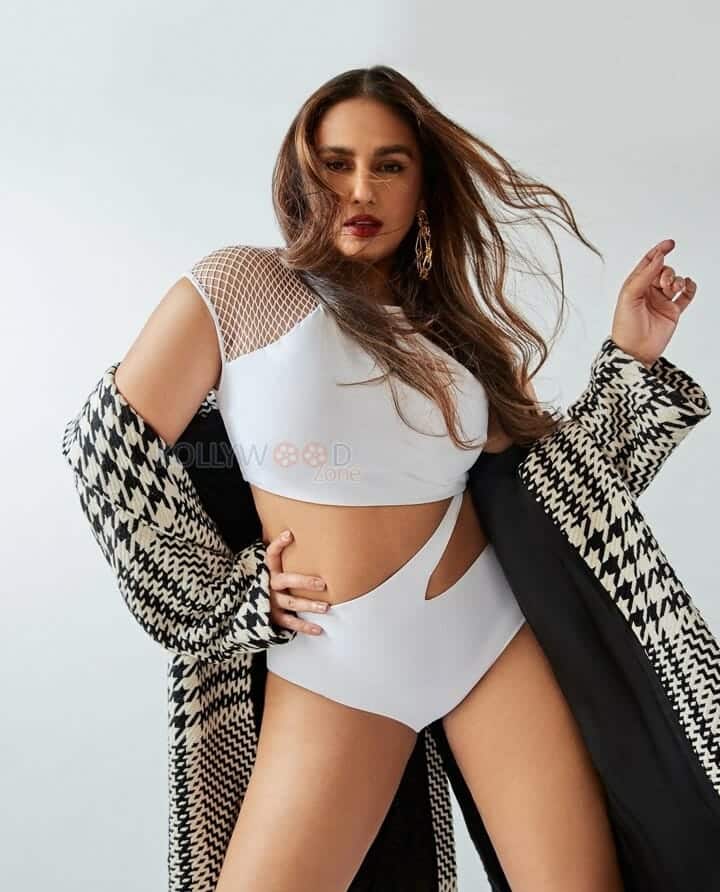 Huma Qureshi Sexy Poses in a White Bikini Photos 01