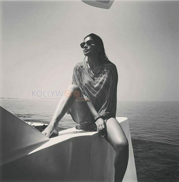 Indian Actress Shriya Saran Pictures