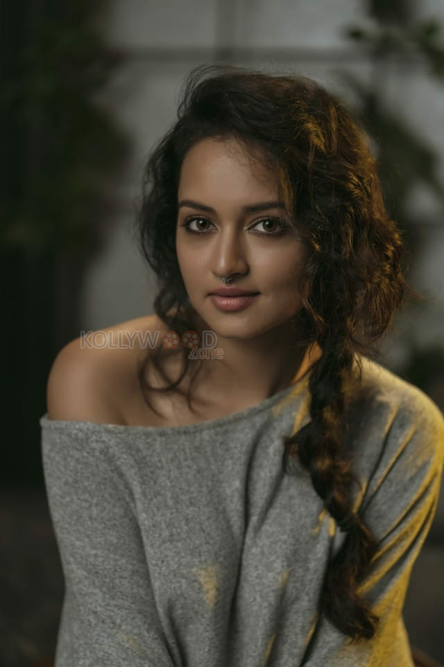 Mahaveeryar Actress Shanvi Srivastava Photoshoot Pictures 02