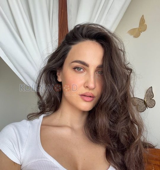 Elli AvrRam