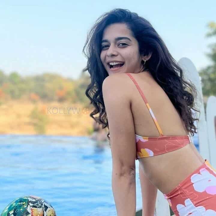 Mithila Palkar Bikini Pictures 01