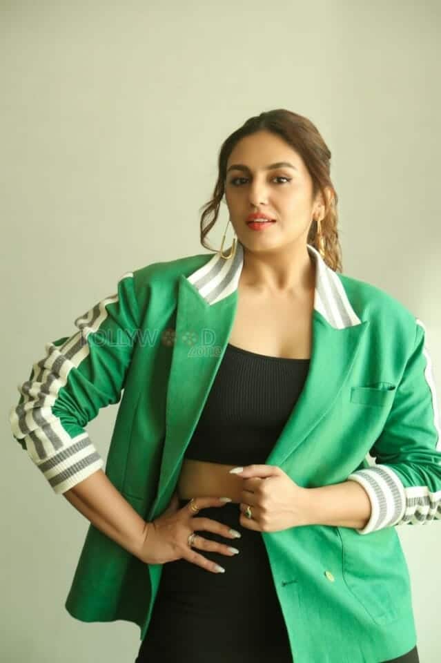 Pooja Meri Jaan Actress Huma Qureshi Photoshoot Stills 04