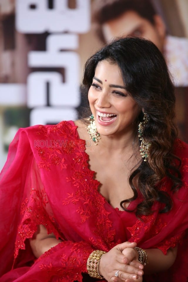 Shriya Saran at Gamanam Movie Press Meet Pictures 25