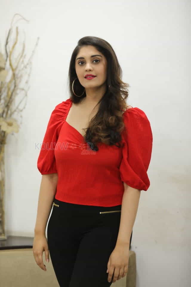 Surbhi at Sashi Movie Interview Photos