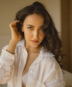Elli AvrRam