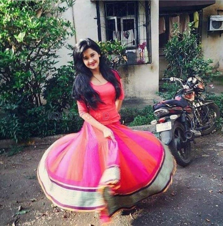 TV Actress Kanchi Singh Photos