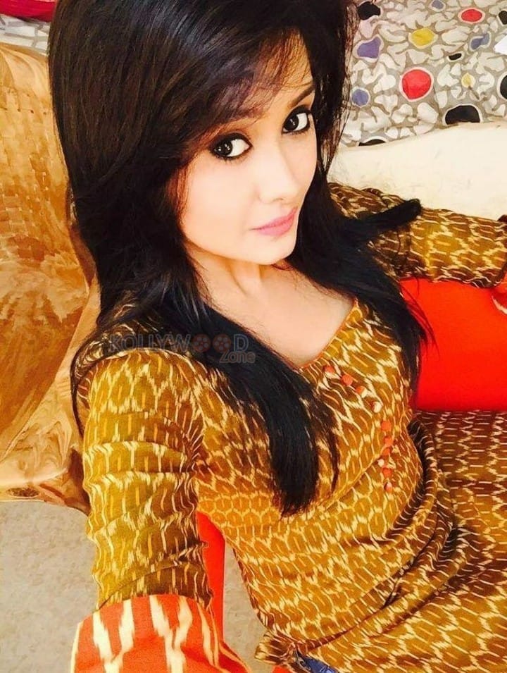 TV Actress Kanchi Singh Photos