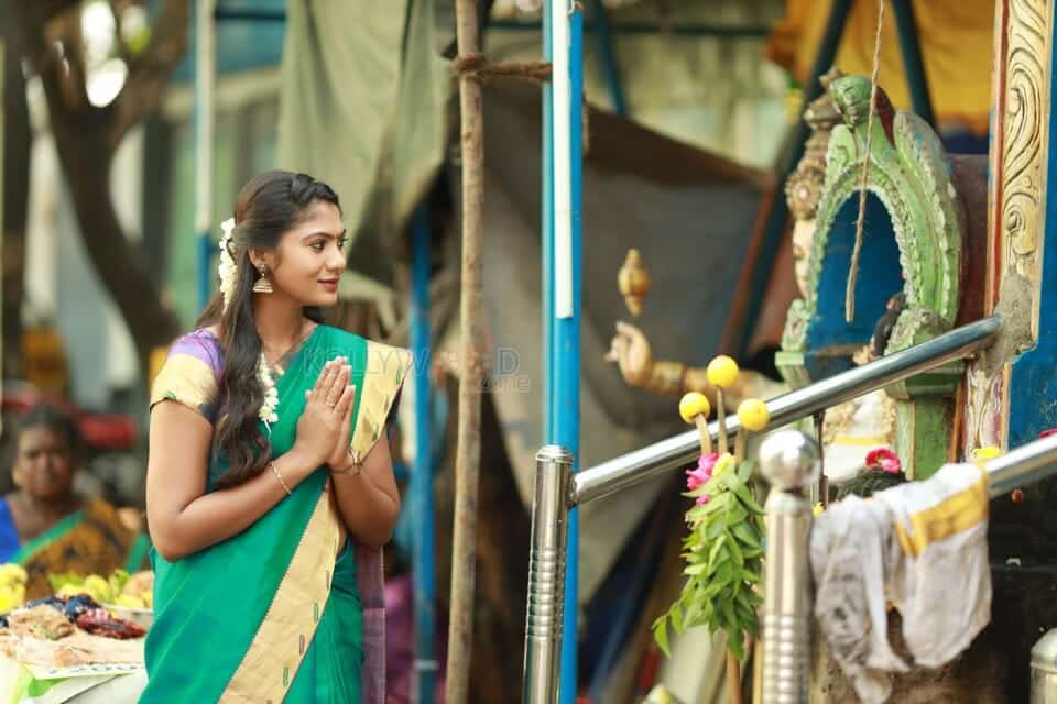 Tamil Actress Shruti Reddy Latest Photoshoot Pictures 127