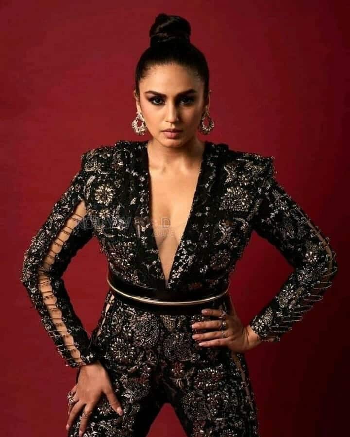 Tarla Actress Huma Qureshi Photoshoot Pictures 03