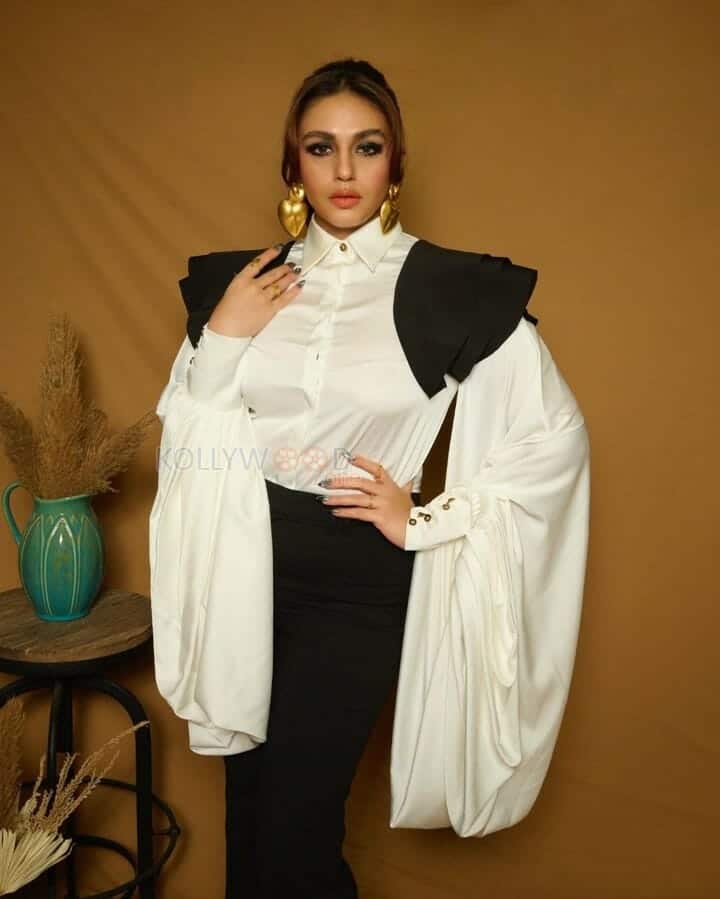 Tarla Actress Huma Qureshi Photoshoot Pictures 07