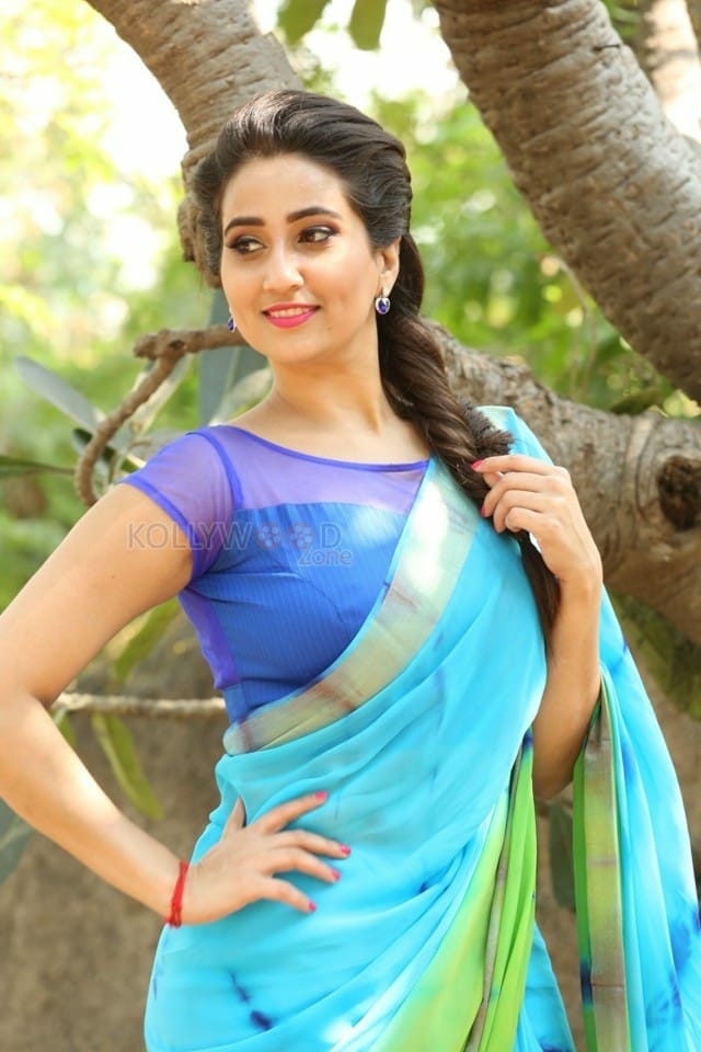 Telugu Actress Manjusha Saree Photos 11 (86252) | Kollywood Zone