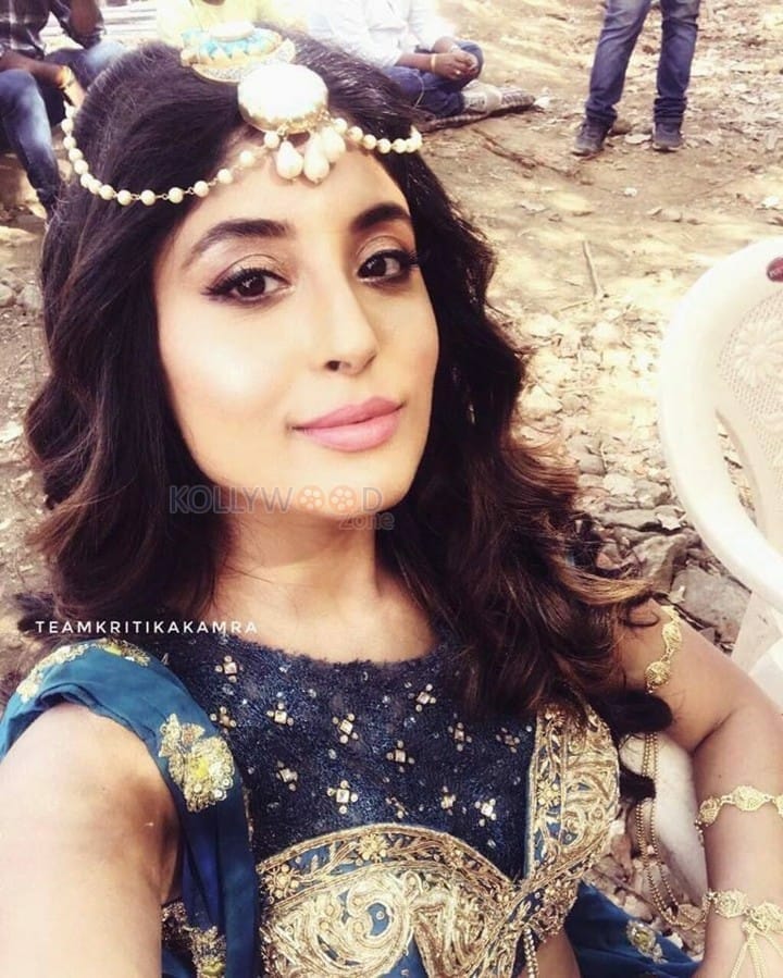 Tv Actress Kritika Kamra Photos