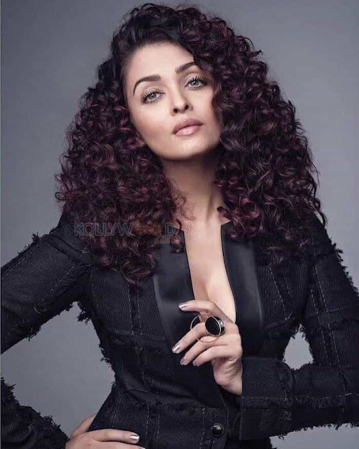 Actress Aishwarya Rai Femina Photoshoot Pictures