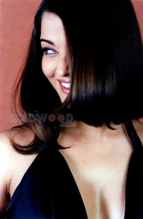 Actress Aishwarya Rai Sexy Photos