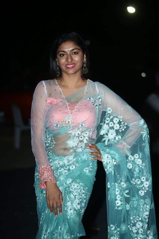 Actress Akshatha Srinivas at Surabhi 70MM Movie Pre Release Event Pictures 20