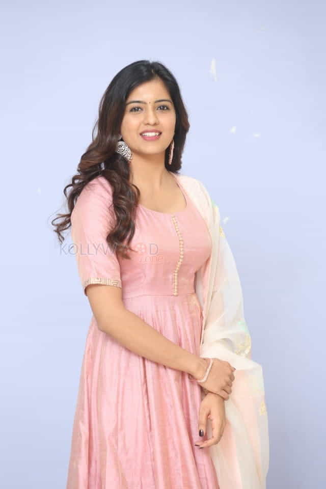 Actress Amritha Aiyer At Rojullo Preminchadam Ela Press Meet Photos