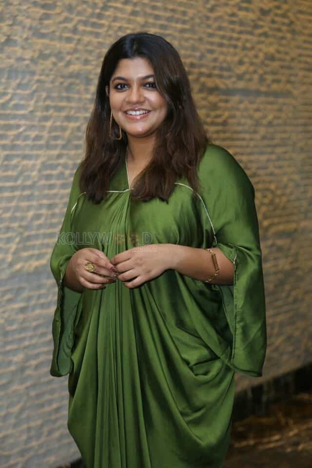 Actress Aparna Balamurali at 2018 Movie Success Meet Pictures 09