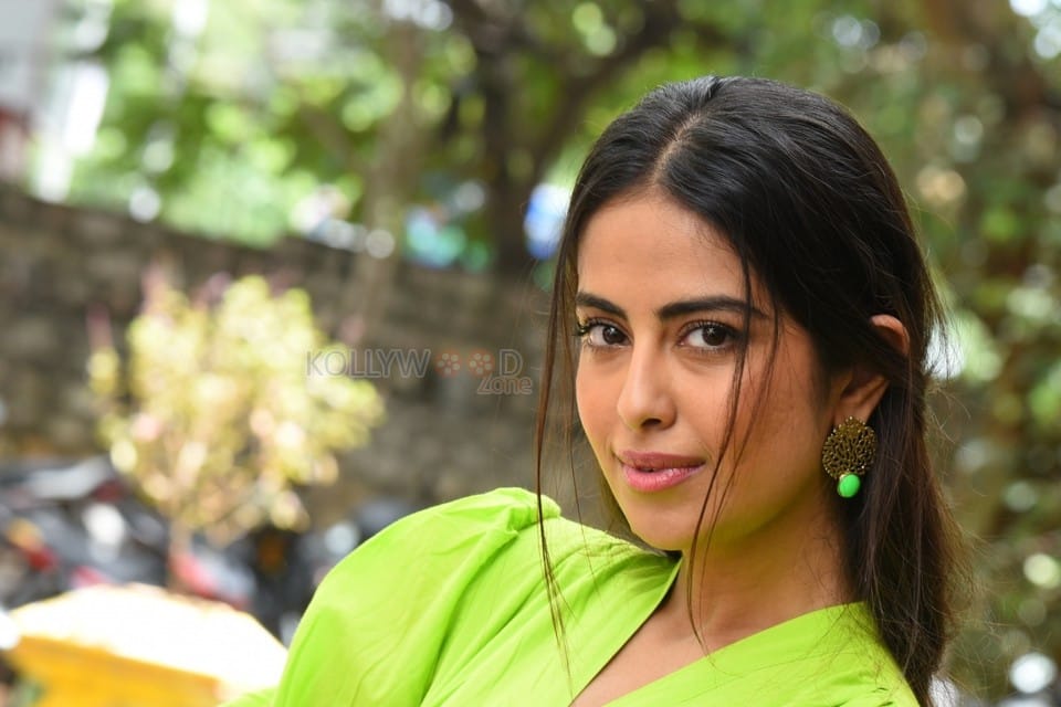 Actress Avika Gor at Net Zee5 Original Film Press Meet Pictures 13