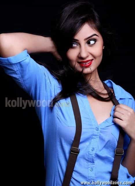 Actress Bhanu Mehra Sexy Pictures