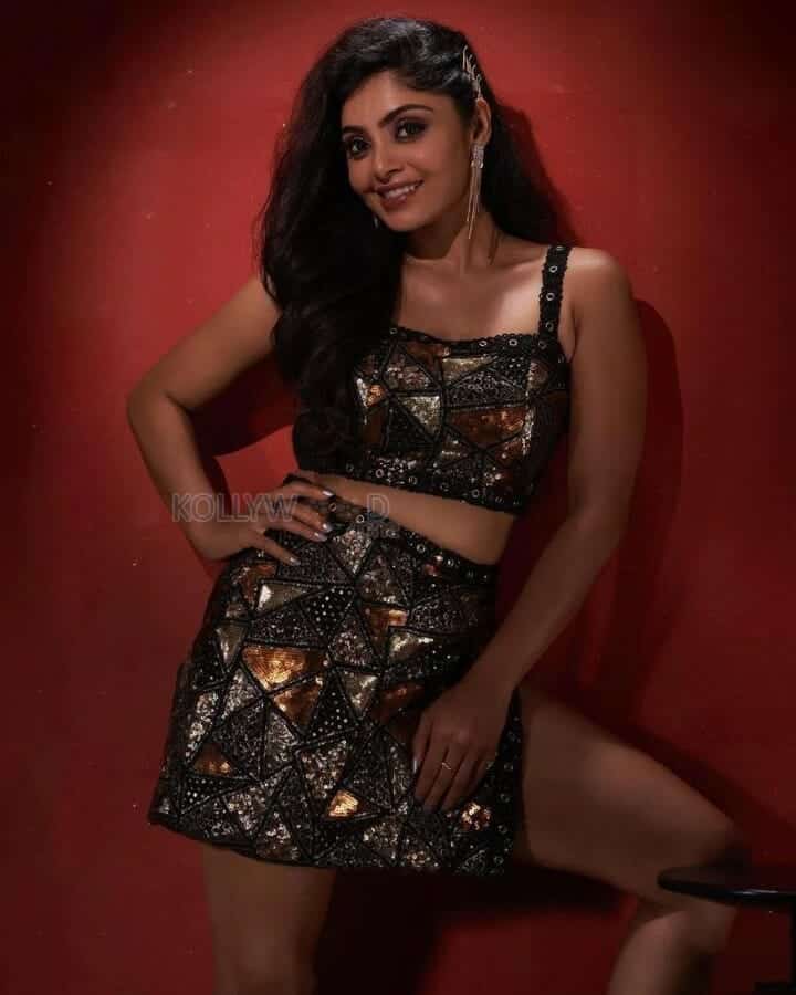 Actress Bhavana Rao in a Sexy Short Dress Photoshoot Stills 02