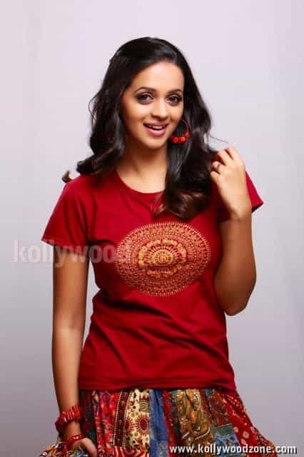 Actress Bhavana Sexy Photos