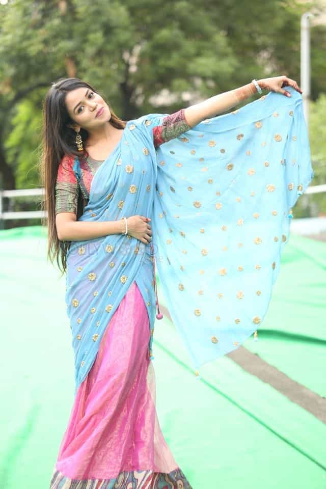 Actress Bhavya Sri At Indian Silk Expo Photos