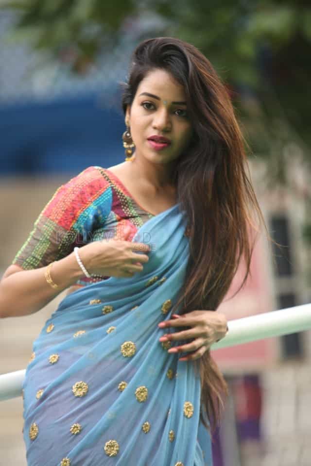 Actress Bhavya Sri At Indian Silk Expo Photos