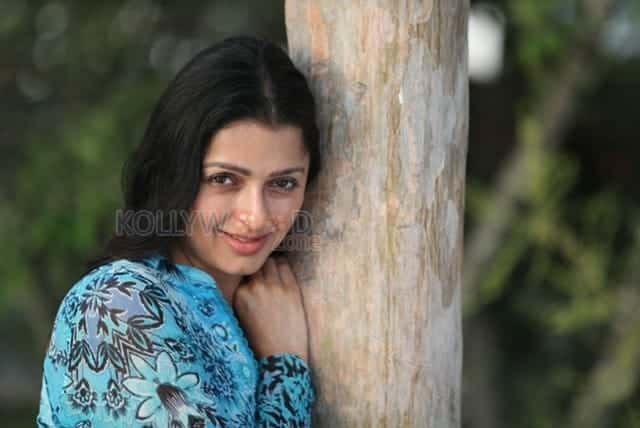 Actress Bhumika Chawla New Photoshoot Stills 03