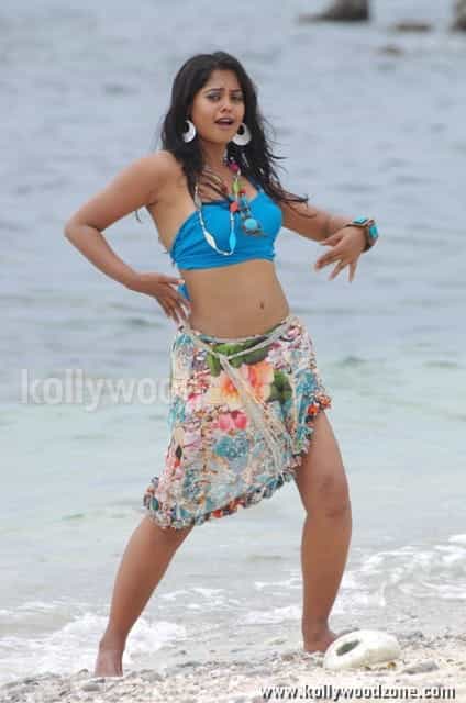 Actress Bindhu Madhavi Hot Photos