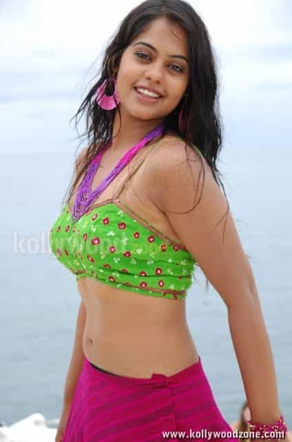 Actress Bindhu Madhavi Hot Photos