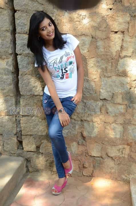 Actress Bindu Barbie Photos