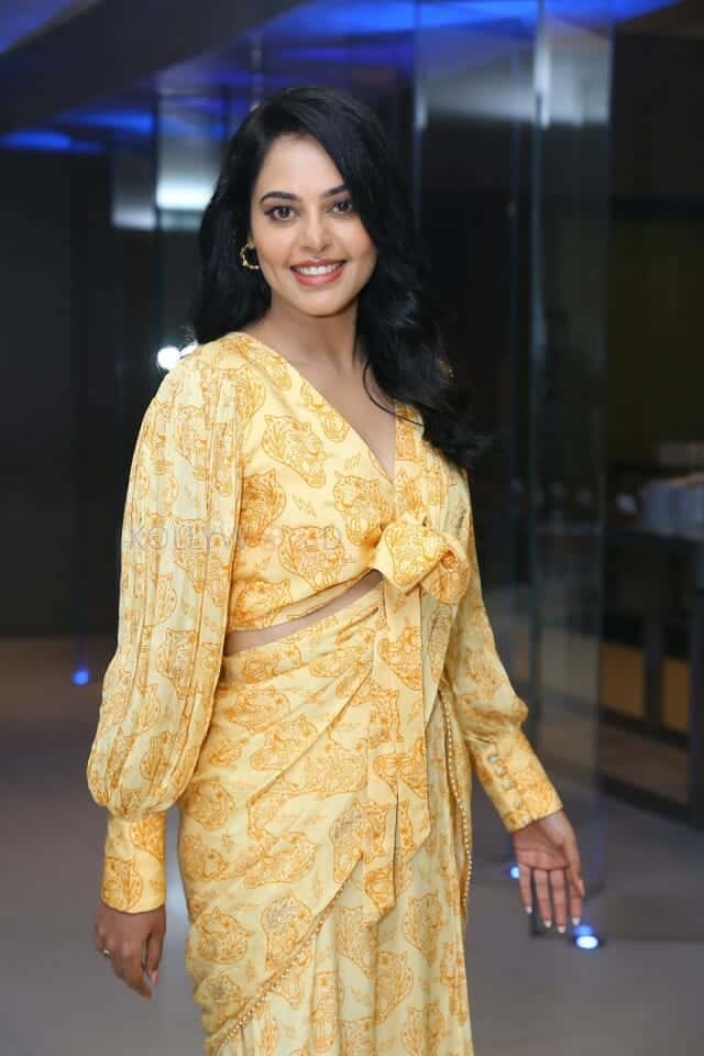 Actress Bindu Madhavi at Anger Tales Pre Release Event Pictures 06