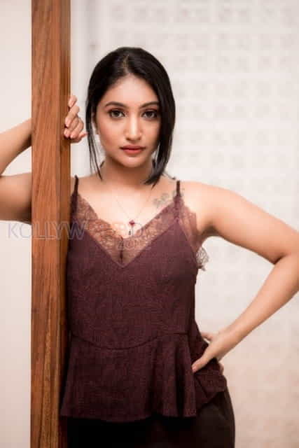 Actress Bommu Lakshmi Sexy Photoshoot Pictures