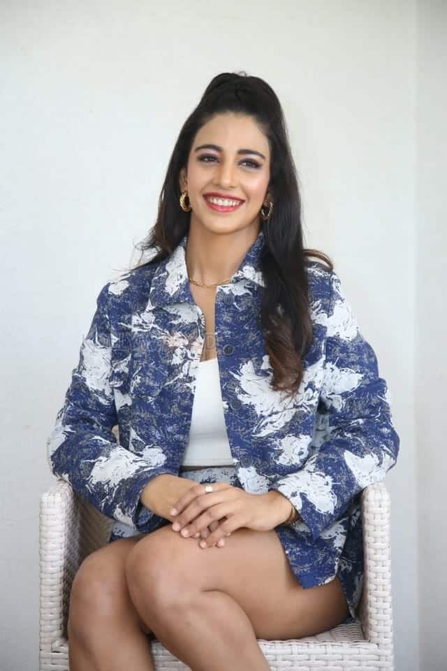 Actress Daksha Nagarkar at Ravanasura Interview Photos 33