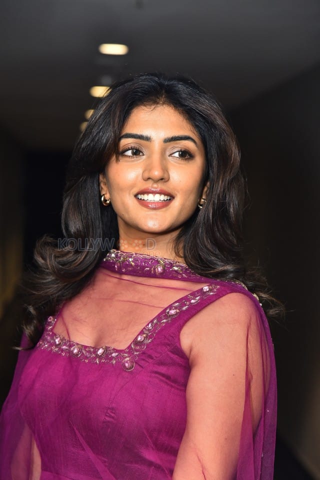 Actress Eesha Rebba Speech at 3Roses Season 2 Teaser Launch Photos 07