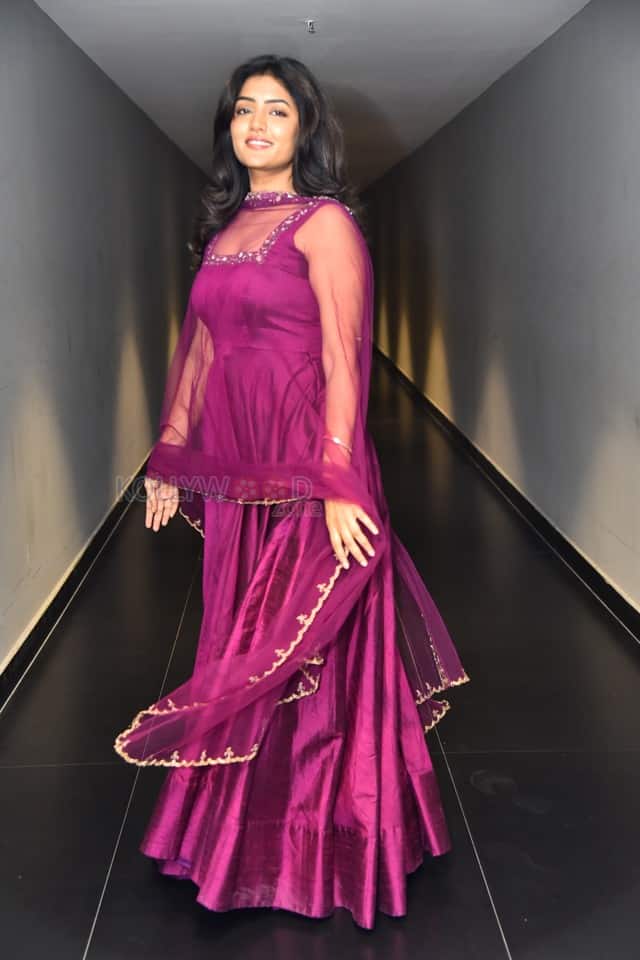 Actress Eesha Rebba Speech at 3Roses Season 2 Teaser Launch Photos 13