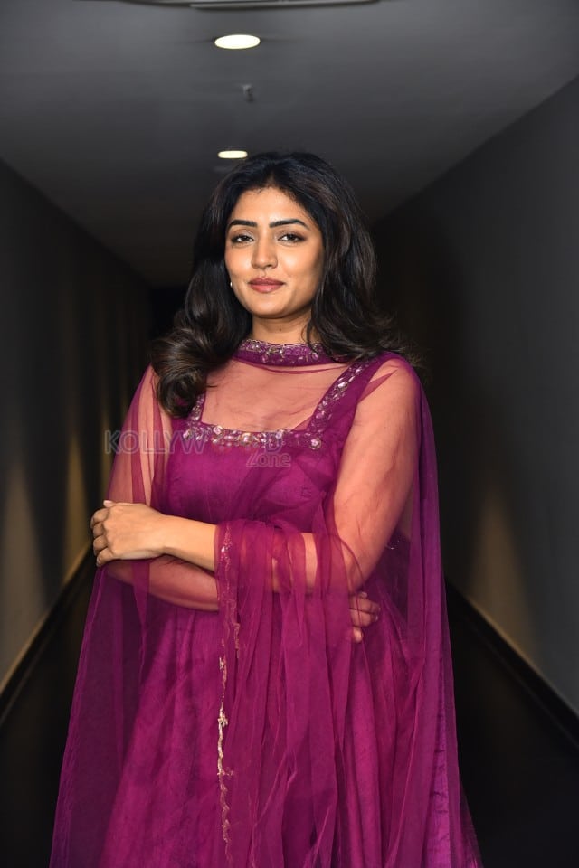 Actress Eesha Rebba Speech at 3Roses Season 2 Teaser Launch Photos 25