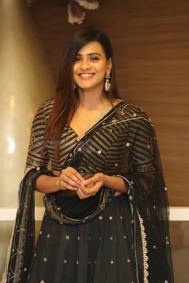 Actress Hebah Patel At Kisses Pre Release Event Photos