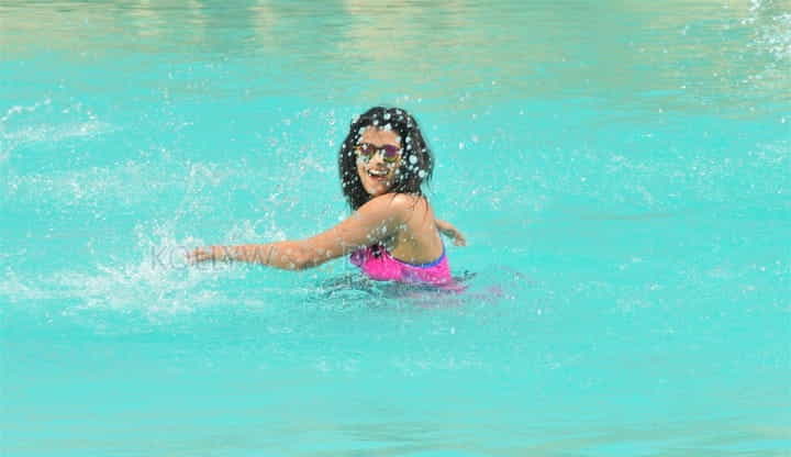 Actress Hebah Patel Hot Pics