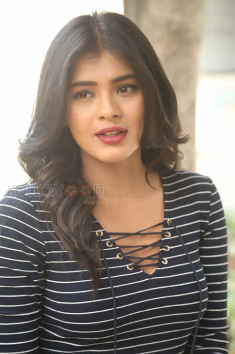 Actress Hebah Patel Latest Photos