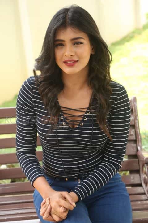 Actress Hebah Patel Latest Photos