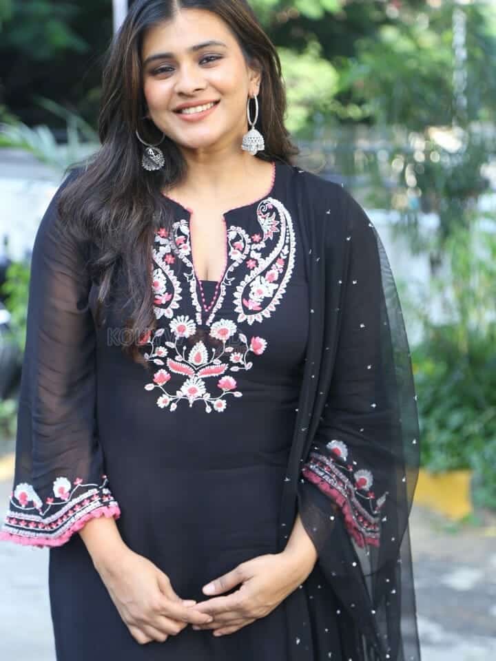 Actress Hebah Patel at The Great Indian Suicide Movie Press Meet Pictures 02