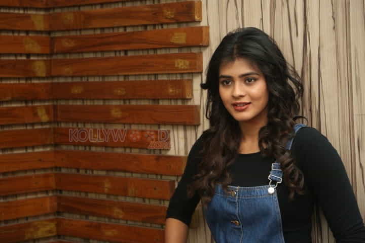 Actress Hebha Patel Interview Pictures