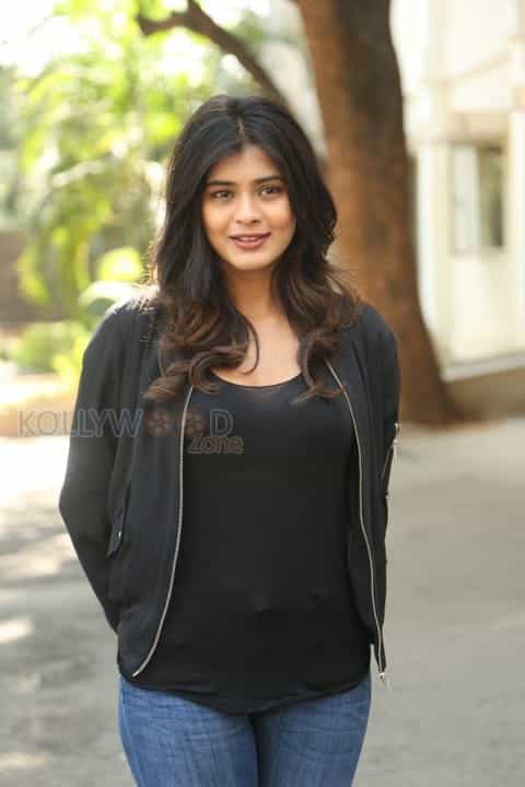 Actress Hebha Patel Latest Pictures