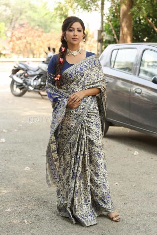 Actress Kapilakshi Malhotra At Ss Art Production No