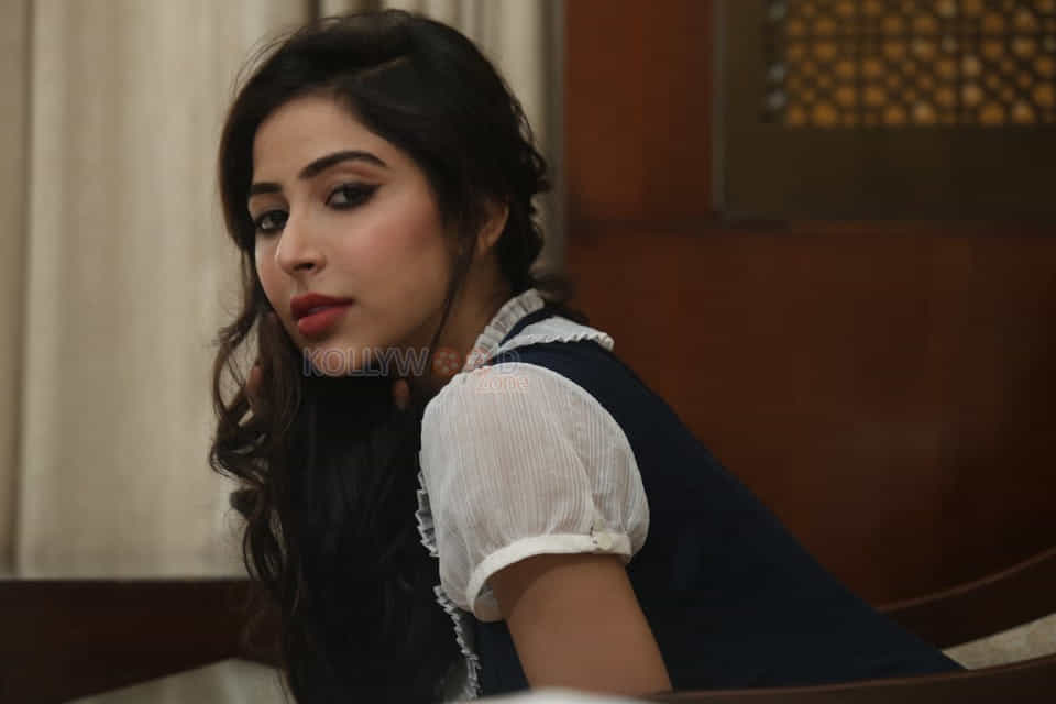 Actress Kapilakshi Malhotra Candid Pictures