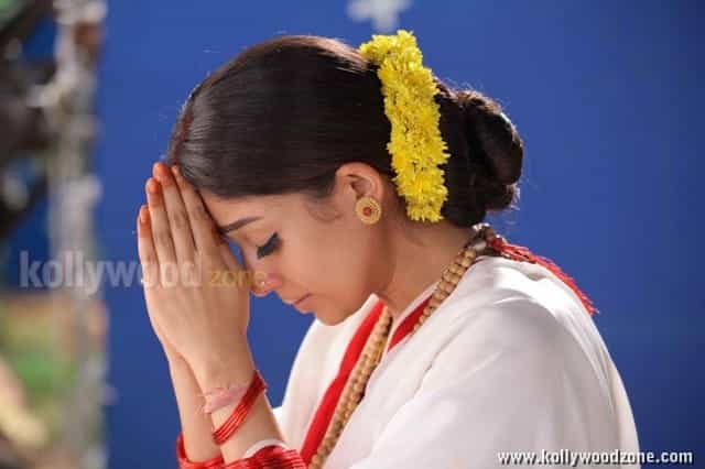 Actress Nayanthara In Sri Rama Rajyam Movie Pictures