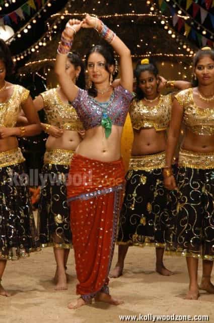 Actress Pooja Bose Sexy Pictures