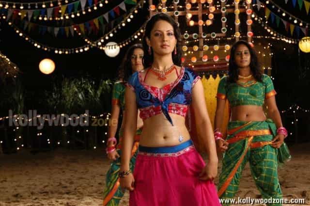 Actress Pooja Bose Sexy Pictures